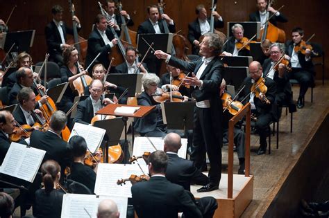 Cleveland Orchestra glorifies Bruckner and Adams in Lincoln Center pairing - cleveland.com