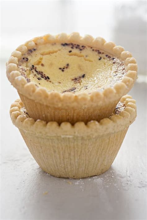 Egg Custard Tart With Nutmeg Stock Photo - Image of sweet, custard: 5932130