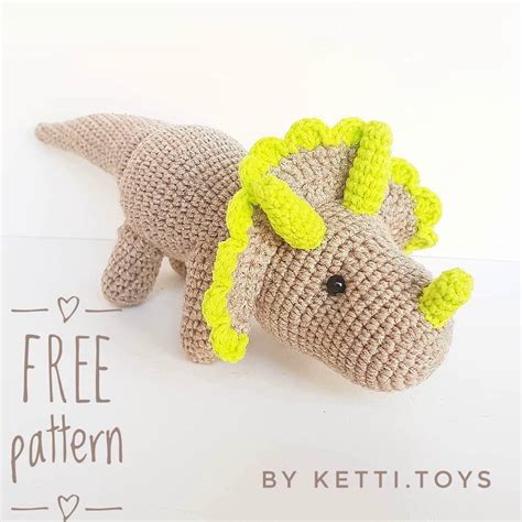 Dinosaur Triceratops amigurumi pattern | Amiguroom Toys