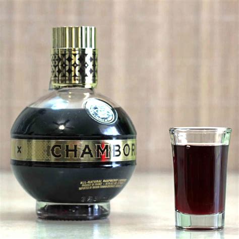 Chambord Tasting Guide + 11 Delicious Chambord Cocktails - Mix That Drink