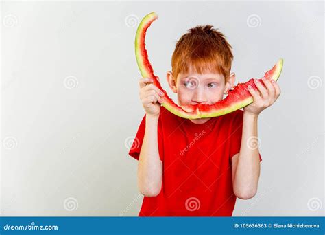 Kids eating watermelon stock image. Image of green, family - 105636363