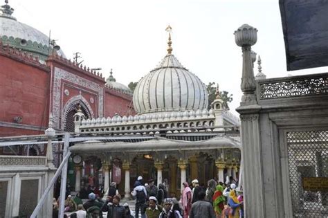 Hazrat Nizamuddin Auliya Dargah - Delhi: Get the Detail of Hazrat ...