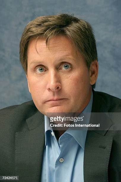 Emilio Estevez Fotos Photos and Premium High Res Pictures - Getty Images