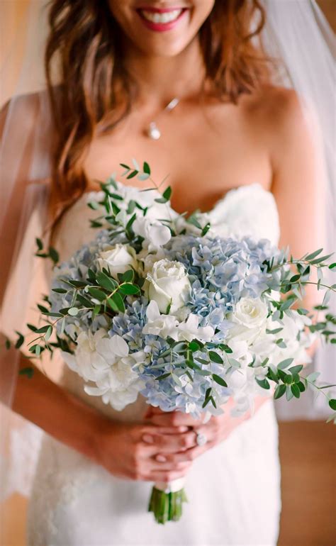 Sublime 20+ Beautiful Dusty Blue Bouquet For Your Wedding Day https://weddingtopia.co/2018/03 ...