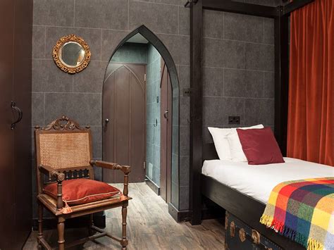 Live Like A Wizard At #HarryPotter Themed Hotel In London! - Hype Malaysia