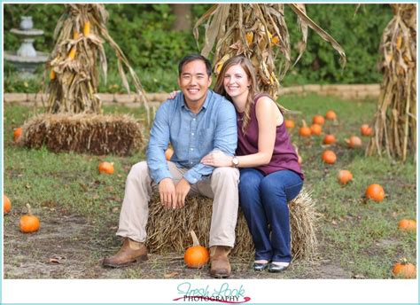 Hunt Club Farm Engagement Session | Liz+John - JudithsFreshLook.com