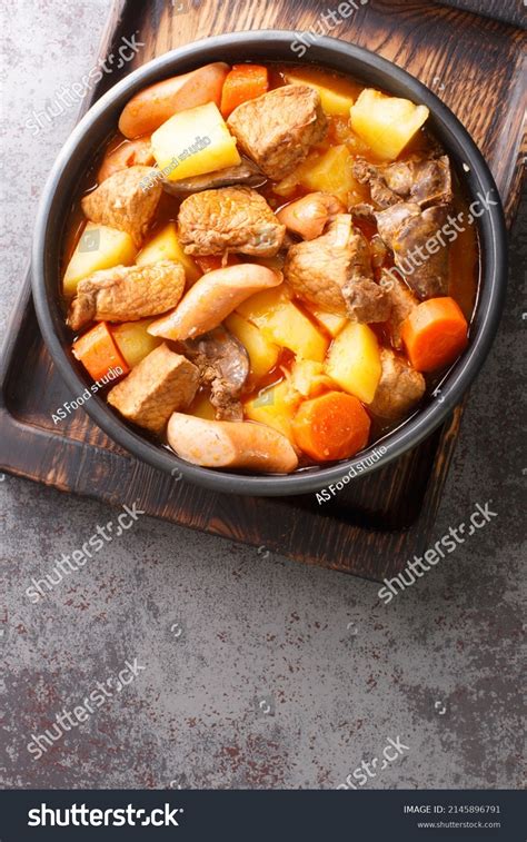 Filipino Menudo Hearty Tasty Pork Stew Stock Photo 2145896791 | Shutterstock