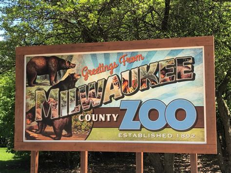 Milwaukee Zoo - Zoo With Us