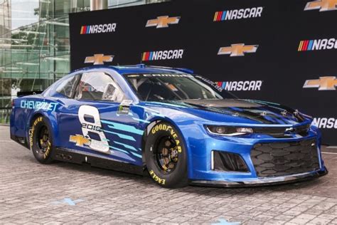 Chevrolet Reveals the 2018 Camaro ZL1 NASCAR Cup Race Car - The News Wheel