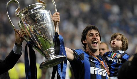 Milito enjoys slice of history | UEFA Champions League 2009/10 | UEFA.com