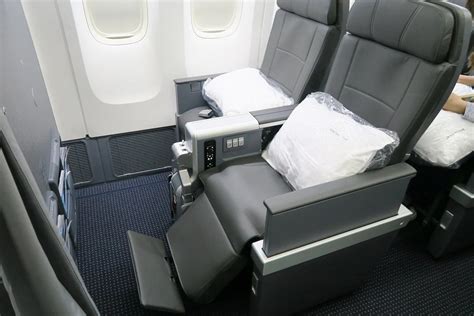 Flight Review: American Airlines (777-200) Premium Economy