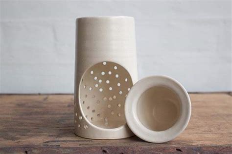 Handmade Ceramic Essential Oil Burner and Candle Holder | Gadgetsin