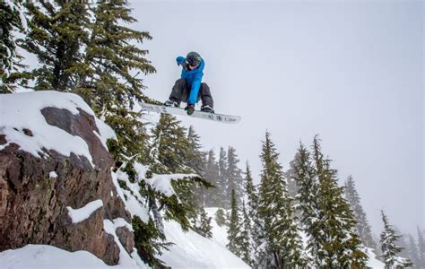 Skiing & Snowboarding - Portland Relocation Guide