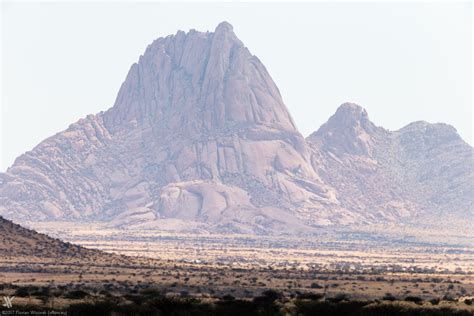 Namibia’s Matterhorn and the Great White Place – From spectacular Spitzkoppe to Etosha Pan