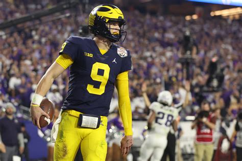 Michigan QB J.J. McCarthy: 5 Things to Know For College Football Playoff - Newsweek