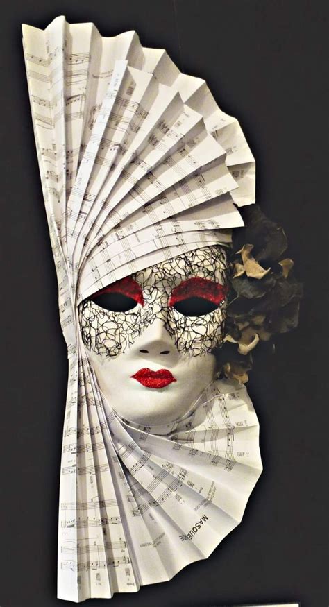 Pin by Trinidad on Fondos | Masks art, Masks masquerade, Mixed media art canvas