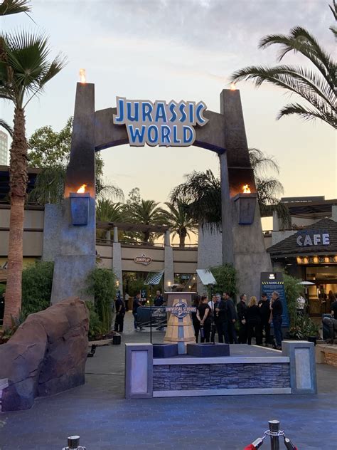 Jurassic World The Ride Media Night at Universal Studios Hollywood ...