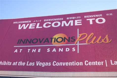 CES Snapshot - Sands Expo Center - Brian Solis