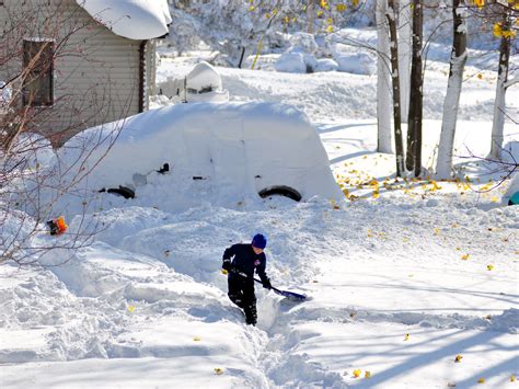 Jones: Bayside grad relies on ground game in Buffalo snow | USA TODAY ...