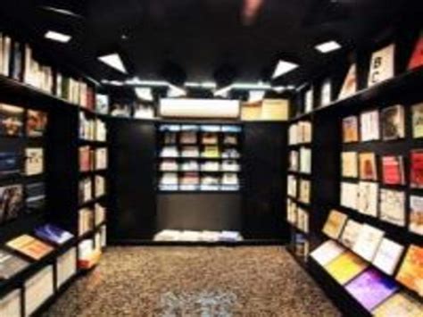 Bookstore Interior Design