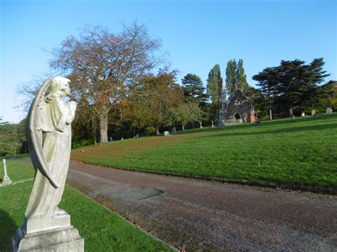 Angel praying to the chapel - Woolwich... © Marathon :: Geograph ...