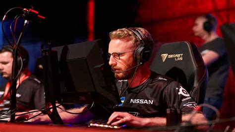 CSGO：FaZeは、Olofmeisterの復帰後にトップクラスの評価を取り戻すことを望んでいます