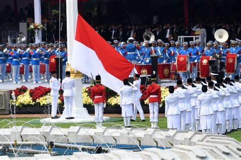 Ini Nama-Nama Tim Putih, Petugas Upacara Penurunan Bendera Merah Putih di Istana Merdeka