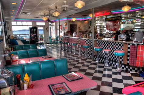 Download Vintage Diner Man Made Restaurant 4k Ultra HD Wallpaper