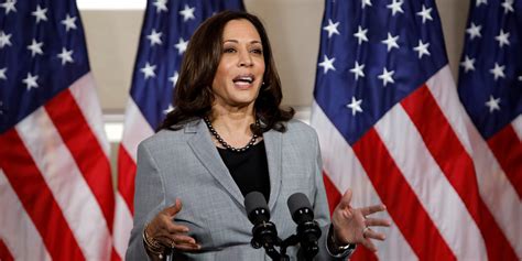 Kamala Harris Gets Starring Role in Elle Magazine, While the Fashion ...