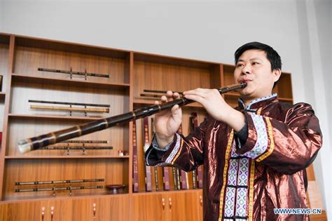 Yuping bamboo flute: traditional Chinese musical instrument - Xinhua | English.news.cn