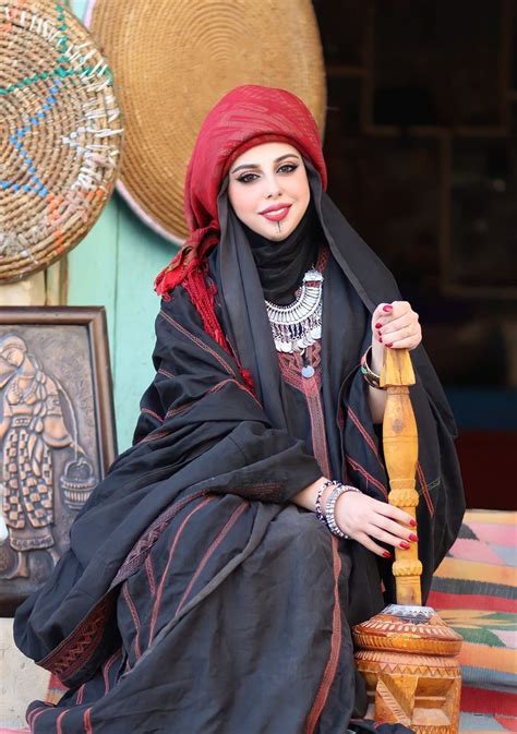 Pin by Omward on ملابس | Jordanian clothing, Traditional outfits ...