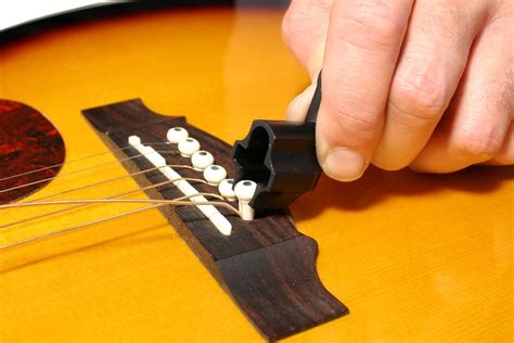 Changing Strings: Acoustic Guitar – Thomann United States