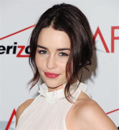 Emilia Clarke : r/lipstickceleb