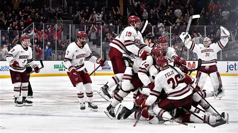 UMass Hockey Heads to NCAA Tournament for Third Straight Season : UMass ...