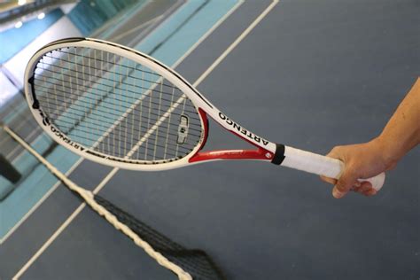 Discover the Best Grip for Your Tennis Serve