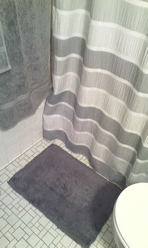 Grey | ...new bathroom rugs and towels! They arrived last we… | Flickr