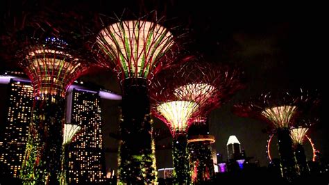 Singapore Gardens by the Bay Light Show - YouTube