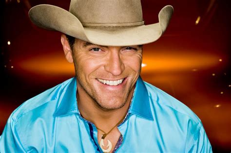 Top 10 Hottest Male Country Stars