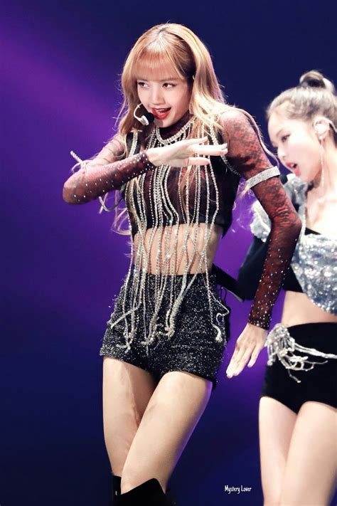 12 Times BLACKPINK's Lisa Slayed In The Prettiest Stage Outfits - Koreaboo