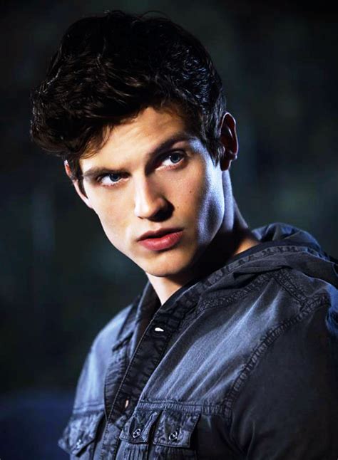 Isaac Lahey | Teen Wolf Wiki | FANDOM powered by Wikia