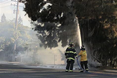 Expressway Fire | Fire fighters from the Sunnyvale Departmen… | Flickr