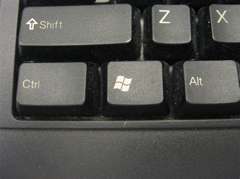 How to Use Windows 7 Logo Key Shortcuts - dummies