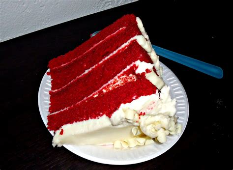 File:Red velvet cake slice.jpg - Wikimedia Commons