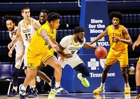 ETSU basketball players 'taking a knee' at UTC spurs Republican call to ...