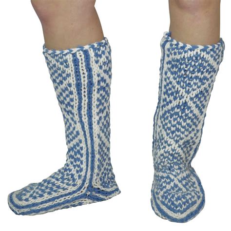 30% OFF! Diamond Pattern Hand Knit Mukluks | Hand knitting, Hippie ...