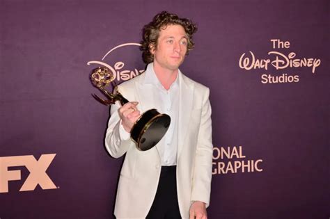 Jeremy Allen White Acceptance Speech 2024 - Hally Kessiah