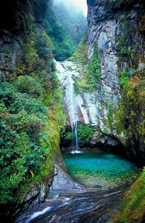 Cangshan Mountain, China | Scenery, Places to visit, Wonders of the world