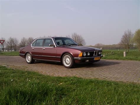 My BMW E23 745i turbo from 1983. It's a pleasure to drive. | Гонки