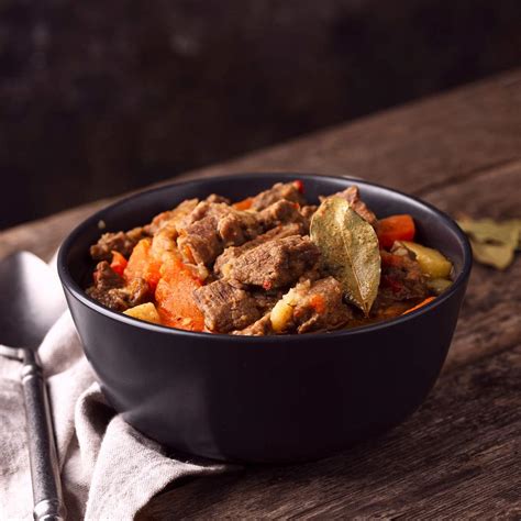 Old-Fashioned Beef and Vegetable Stew | Tastelist.com.au