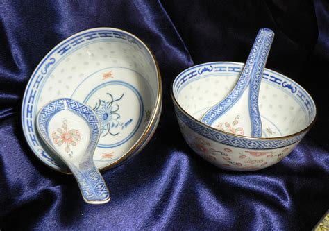 Pair Of Chinese Blue & White Soup / Rice Bowls & Spoons - Quality Pieces on eBid United Kingdom ...